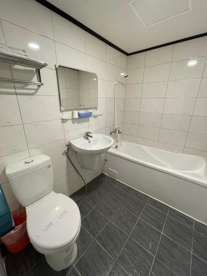 Changke Hotel Kaohsiung Esterno foto