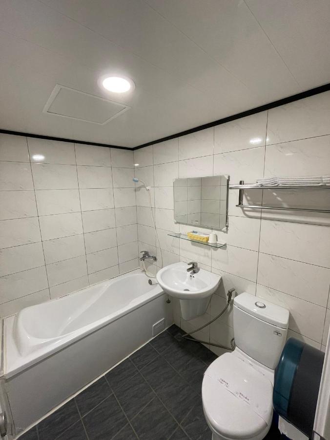 Changke Hotel Kaohsiung Esterno foto